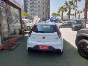 MG 3 1.5 L MT STD 2023 - Imagen 5