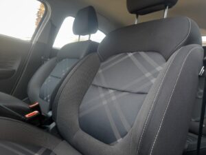 MG 3 1.5 L MT STD 2023 - Imagen 10