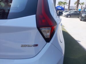 MG 3 1.5 L MT STD 2023 - Imagen 8