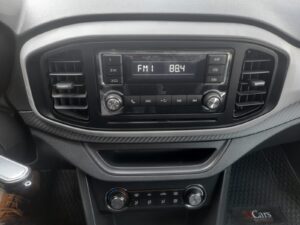 MG 3 1.5 L MT STD 2023 - Imagen 13