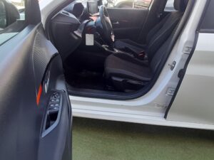 PEUGEOT 208 BLUE HDI 100 1.5 DIESEL 2022 - Imagen 9