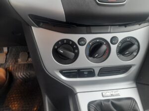 FORD FOCUS SE HB 2.0  MT 2015 - Imagen 14
