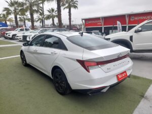 HYUNDAI ELANTRA CN7 VALUE 2.0 2022 - Imagen 2