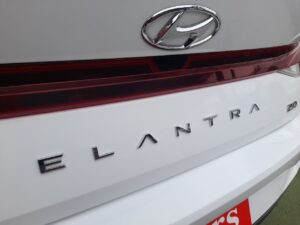 HYUNDAI ELANTRA CN7 VALUE 2.0 2022 - Imagen 7