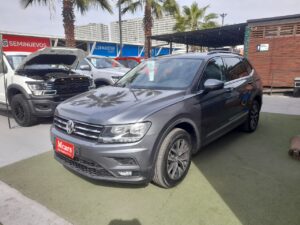 VOLKSWAGEN TIGUAN 1.4 TSI CONFORTLINE AUT 2019 - Imagen 2
