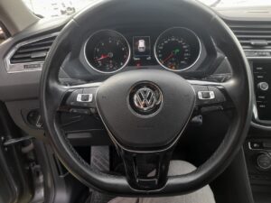VOLKSWAGEN TIGUAN 1.4 TSI CONFORTLINE AUT 2019 - Imagen 10